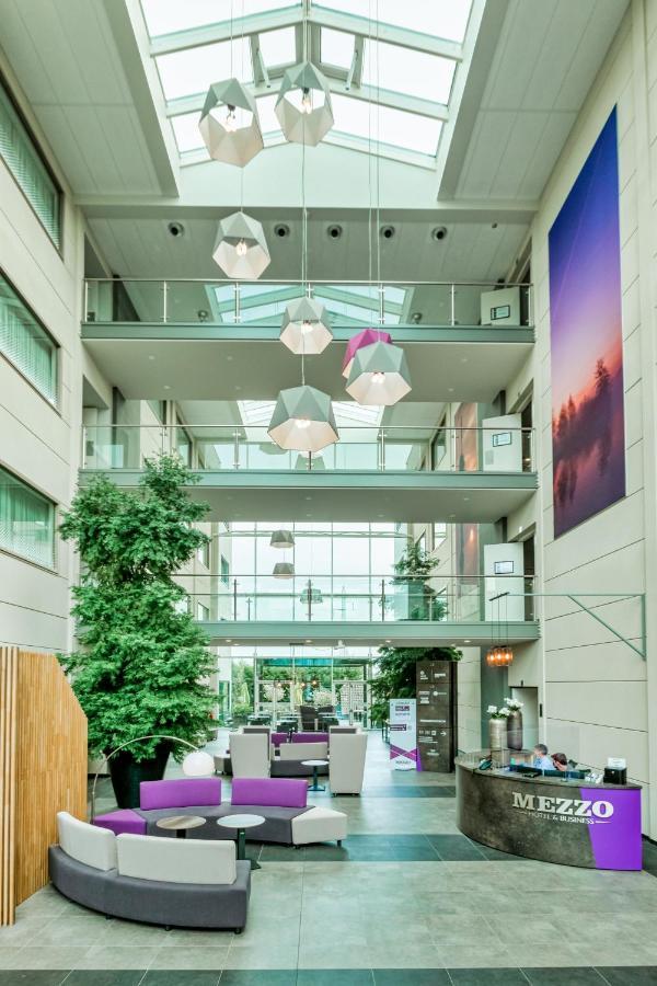 Mezzo Hotel & Business Beringen Exteriör bild